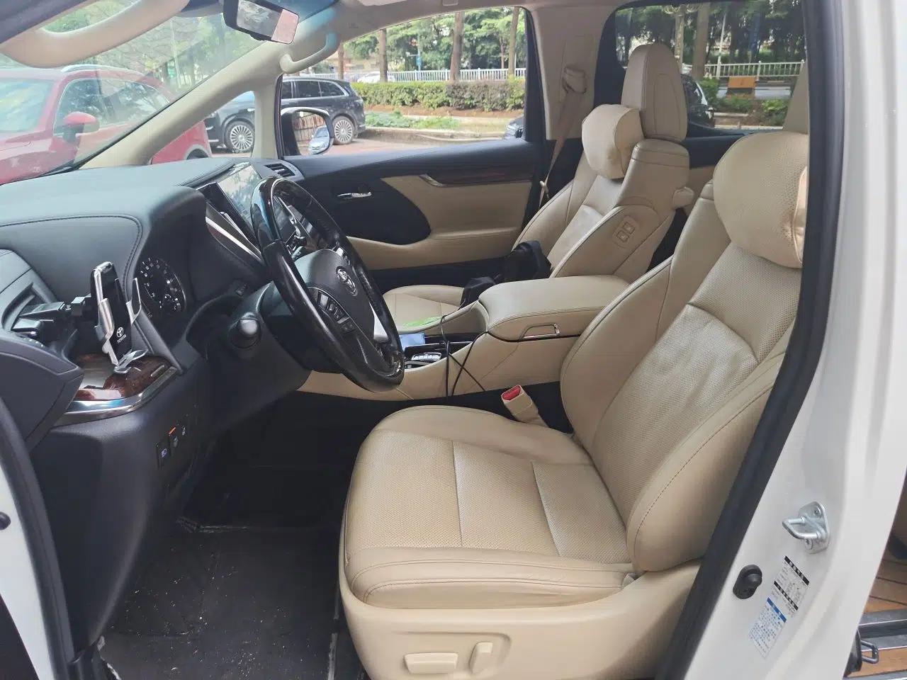 Toyota Alphard 2021 Dual-Engine 2.5L Luxury Edition — миниатюра 15