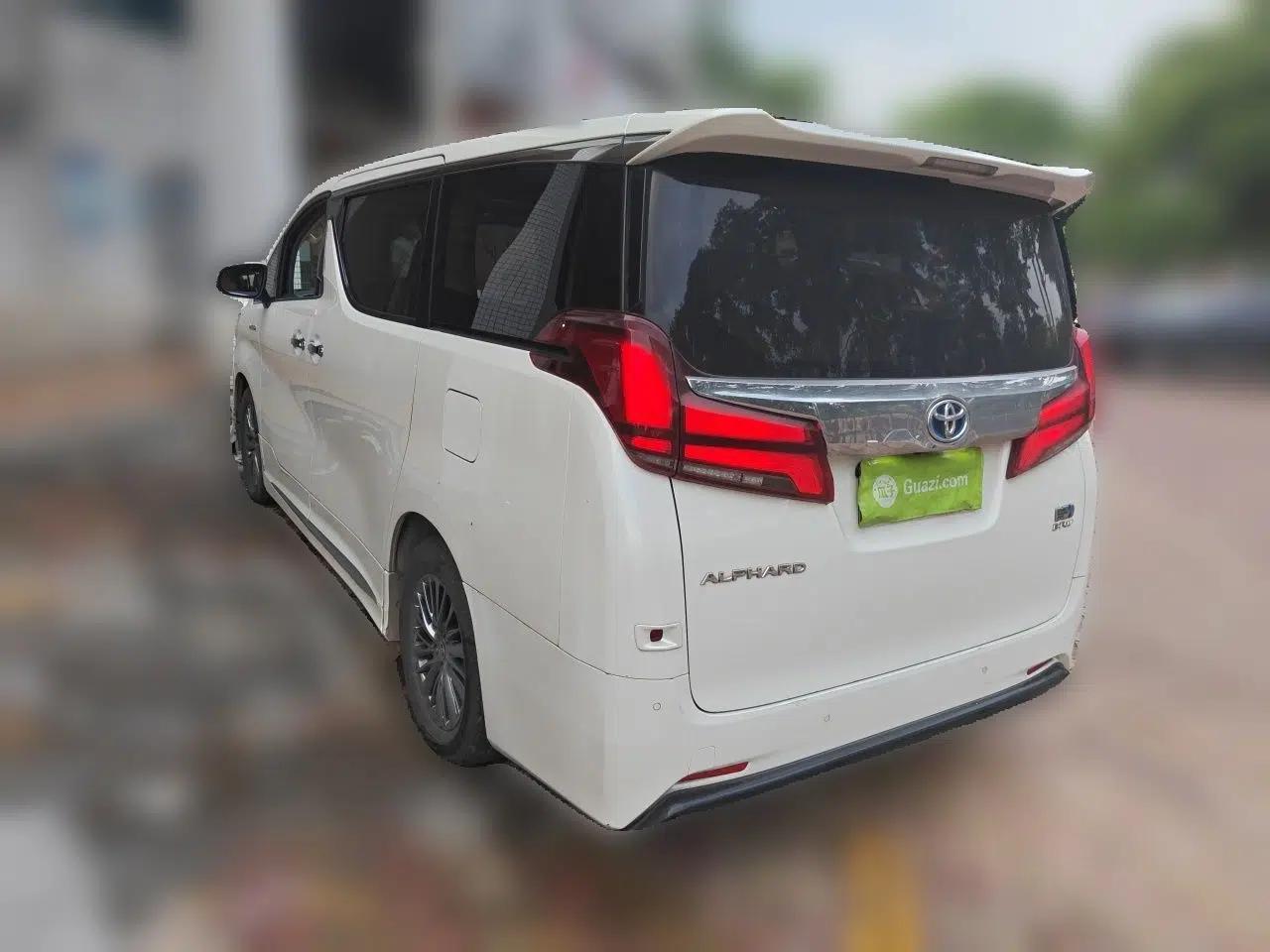 Toyota Alphard 2021 Dual-Engine 2.5L Luxury Edition — миниатюра 4
