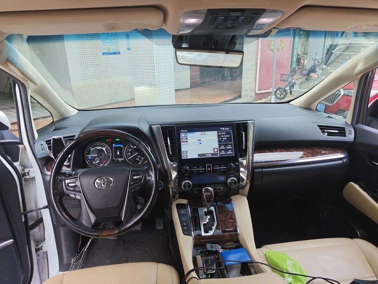 Toyota Alphard 2021 Dual-Engine 2.5L Luxury Edition — миниатюра 9