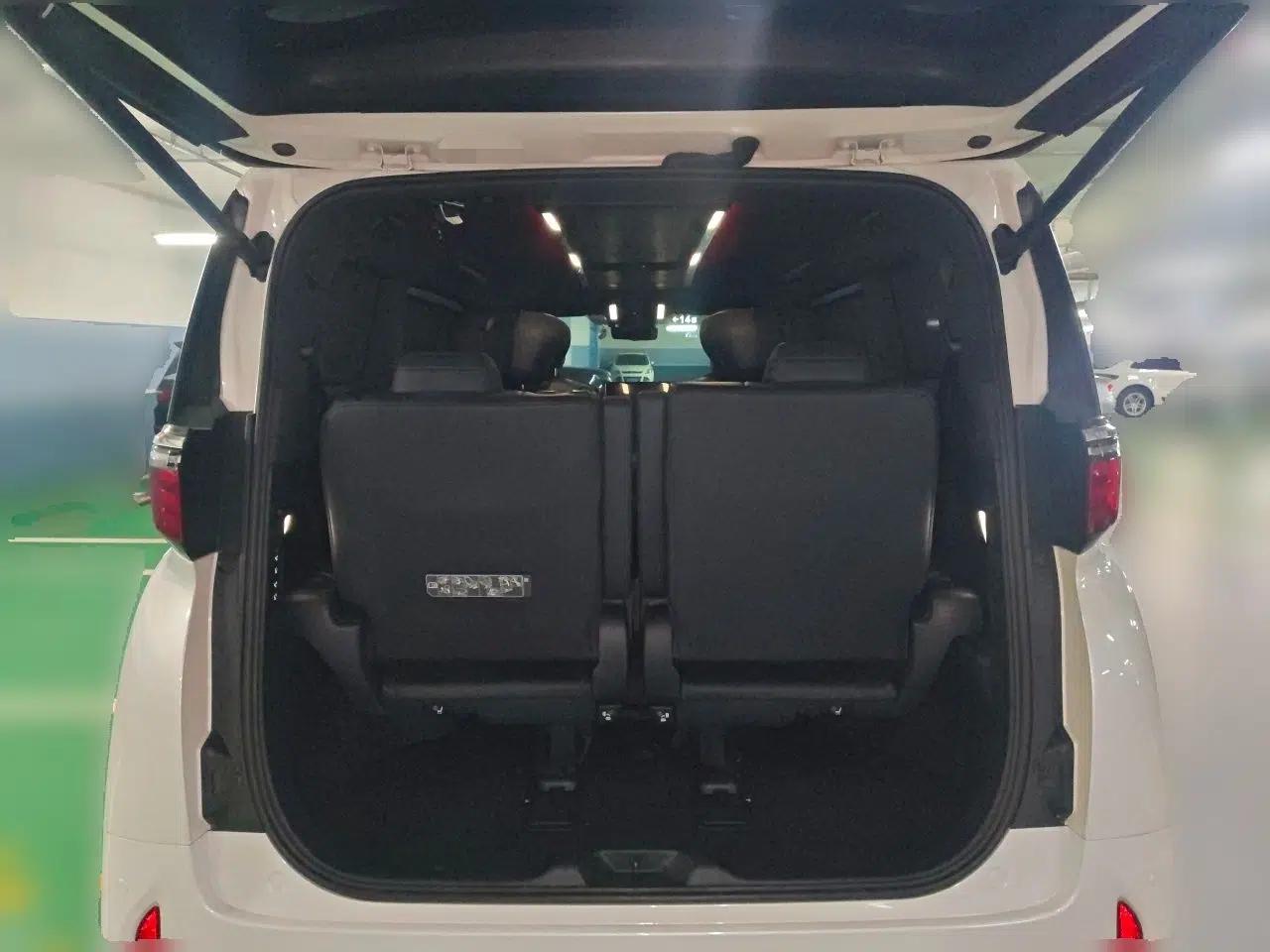 Toyota Alphard 2024 Dual-Engine 2.5L Prestige Edition — миниатюра 19