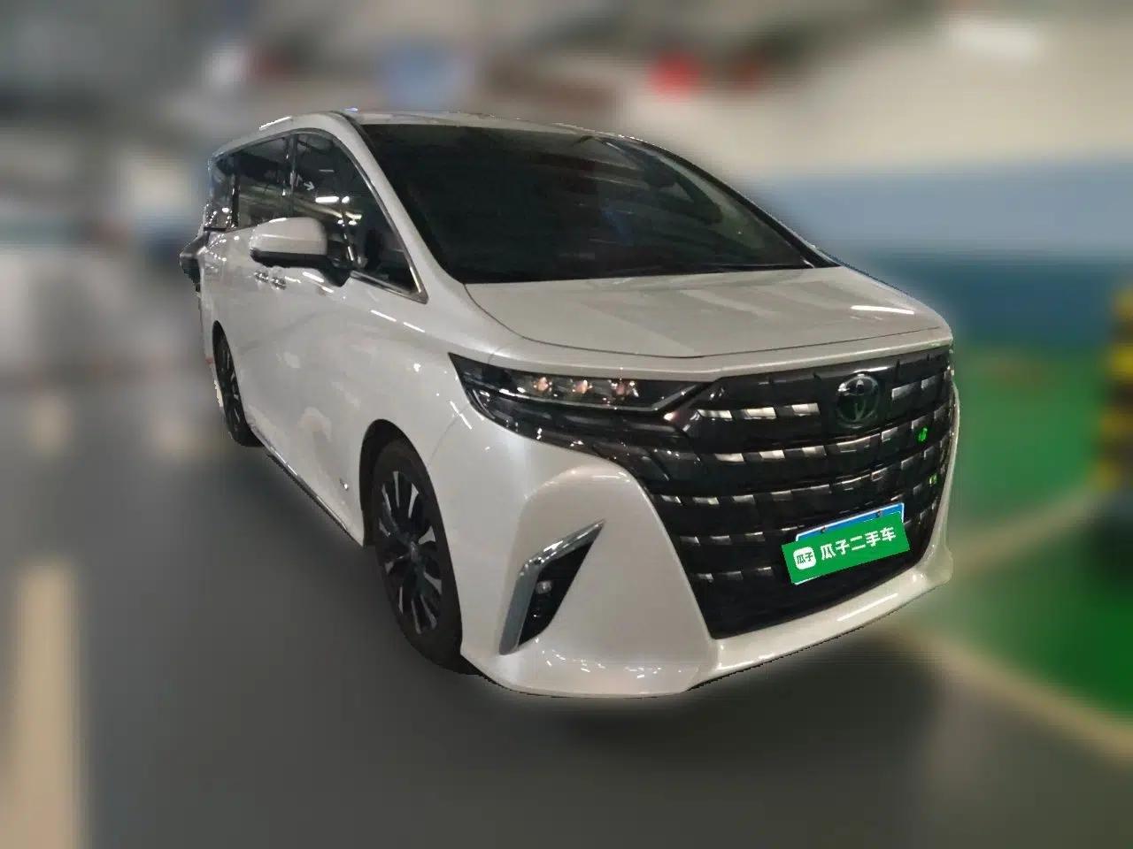 Toyota Alphard 2024 Dual-Engine 2.5L Prestige Edition — миниатюра 3