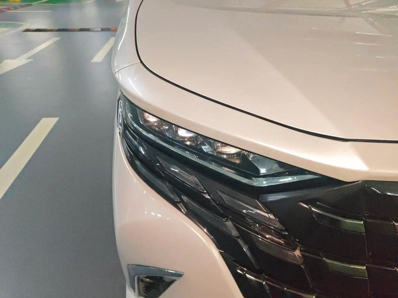 Toyota Alphard 2024 Dual-Engine 2.5L Prestige Edition — миниатюра 7