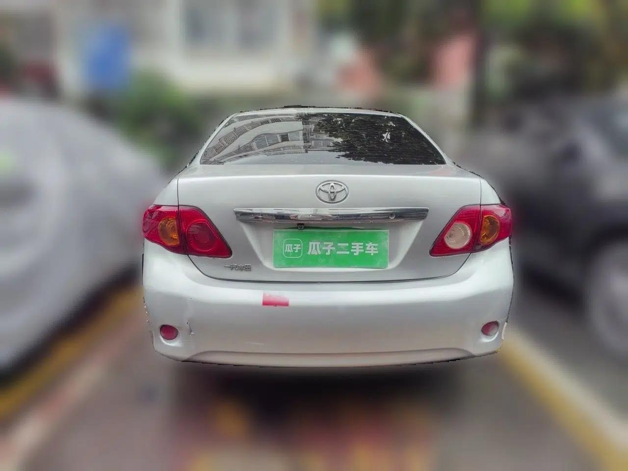 Toyota Corolla 2009 1.6L Manual GL Sunroof Special Edition — миниатюра 5