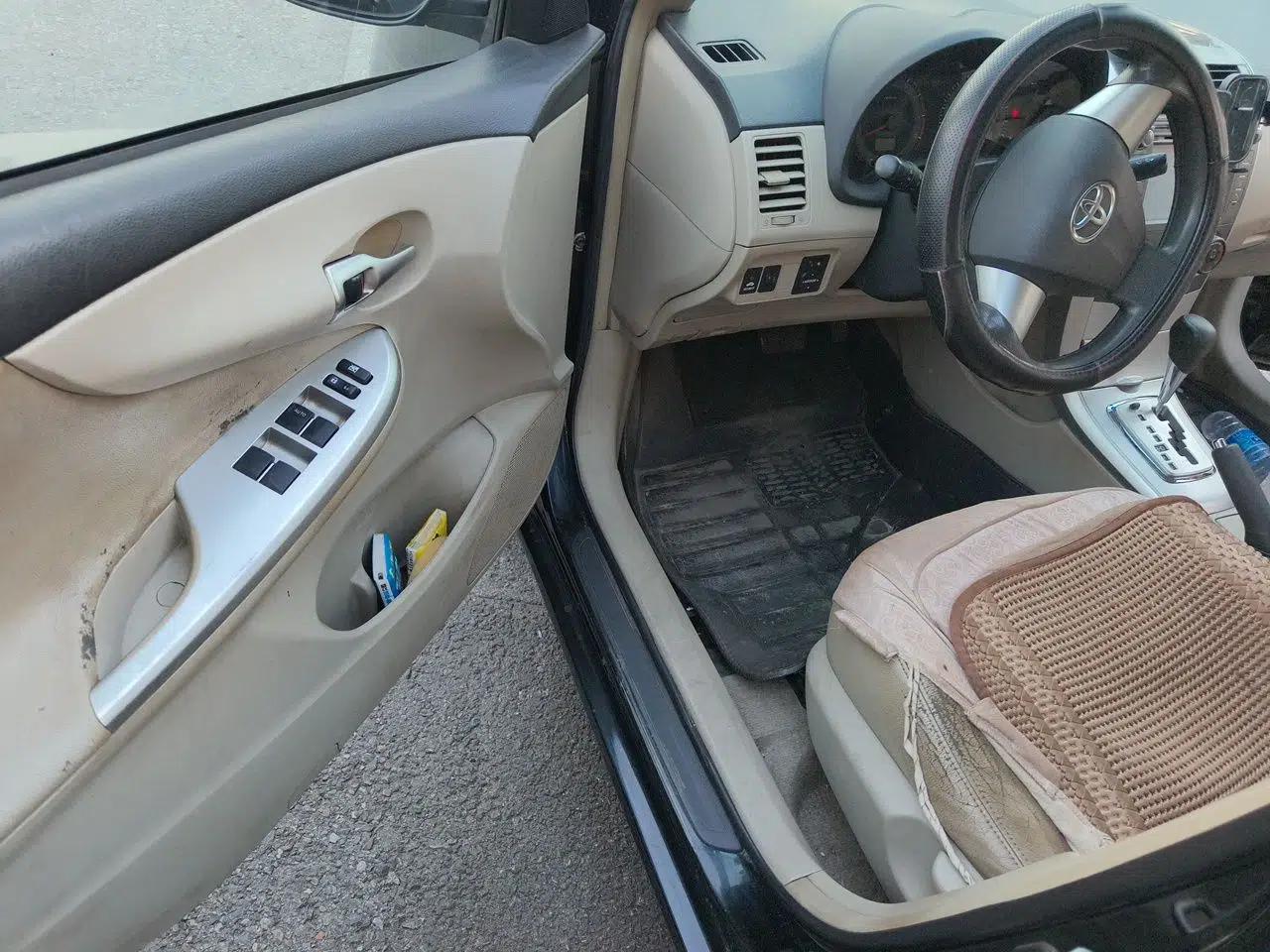 Toyota Corolla 2011 1.6L Automatic GL — миниатюра 16