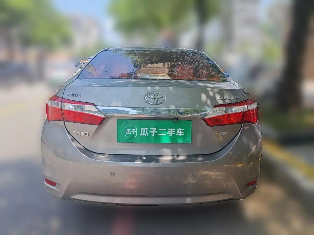 Toyota Corolla 2014 1.6L CVT GL-i — миниатюра 5