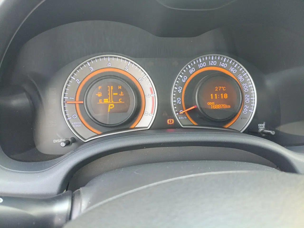 Toyota Corolla 2011 1.8L CVT GL-i — миниатюра 12