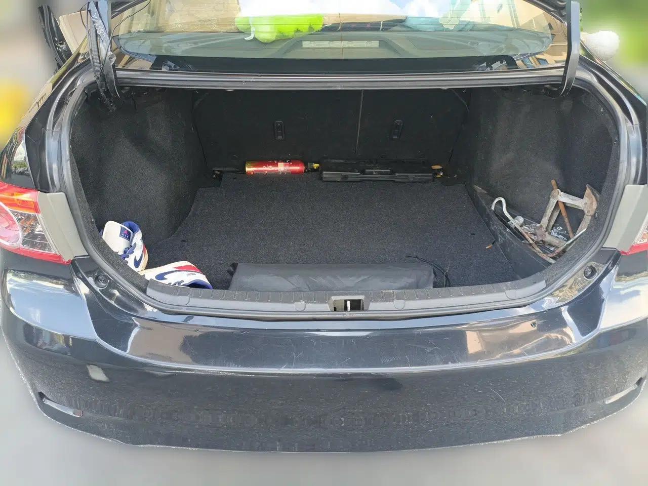 Toyota Corolla 2011 1.8L CVT GL-i — миниатюра 19