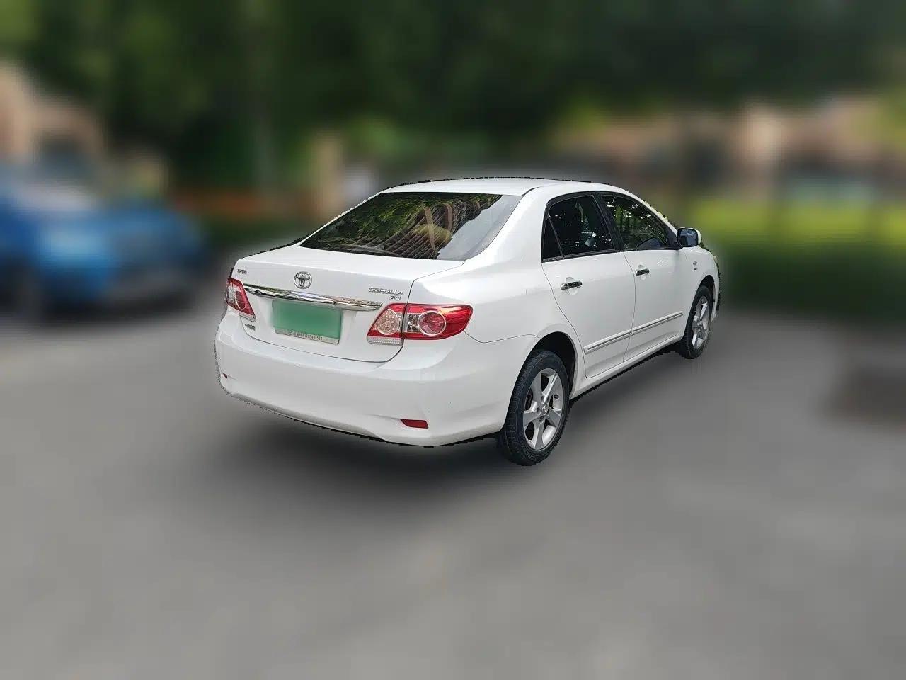Toyota Corolla 2011 1.8L CVT GL-i Commemorative Edition — миниатюра 6