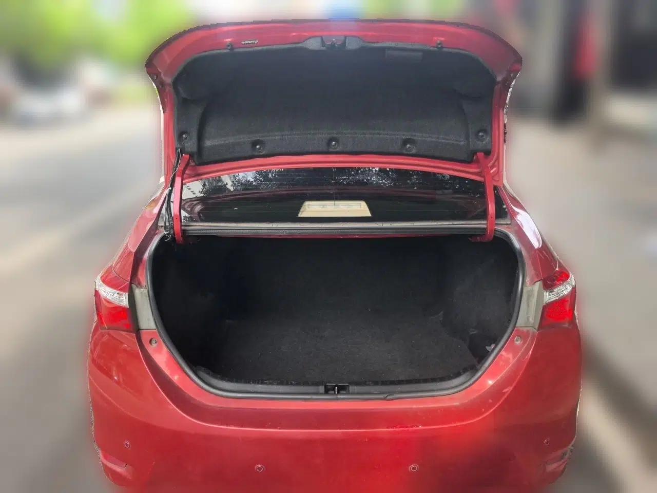 Toyota Corolla 2014 1.6L CVT GL — миниатюра 19