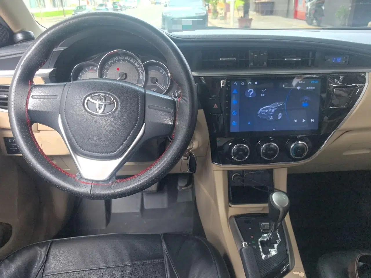 Toyota Corolla 2014 1.6L CVT GL — миниатюра 9