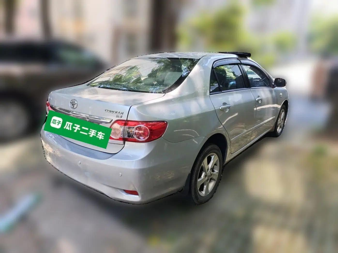Toyota Corolla 2011 1.8L CVT GL-i — миниатюра 6