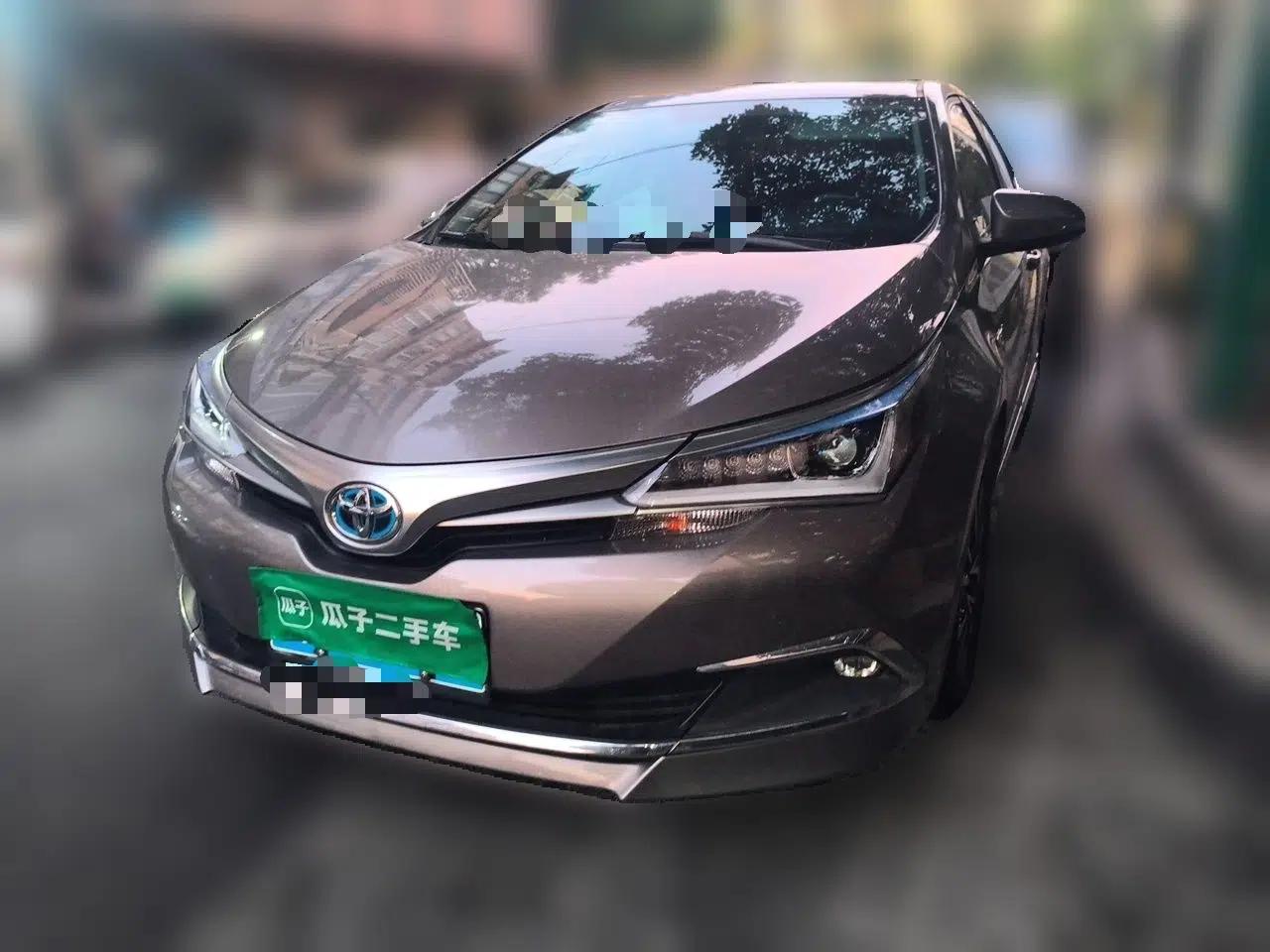 Toyota Corolla 2017 Revised Dual-Engine 1.8L E-CVT Elite Edition — миниатюра 1