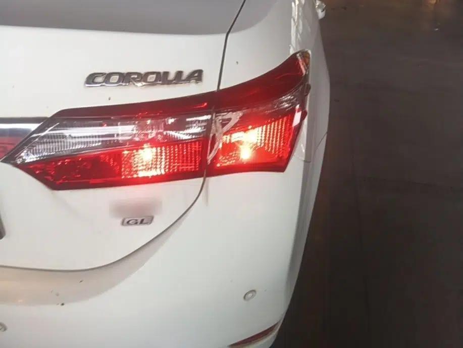 Toyota Corolla 2017 Revised Version 1.2T S-CVT GL — миниатюра 14