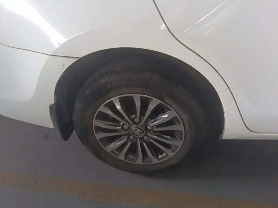 Toyota Corolla 2017 Revised Version 1.2T S-CVT GL — миниатюра 16