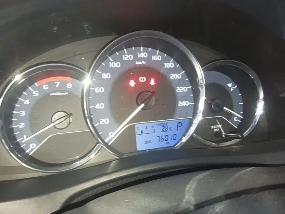 Toyota Corolla 2017 Revised Version 1.2T S-CVT GL — миниатюра 19