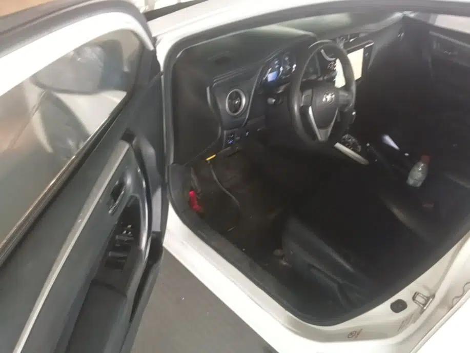 Toyota Corolla 2017 Revised Version 1.2T S-CVT GL — миниатюра 23