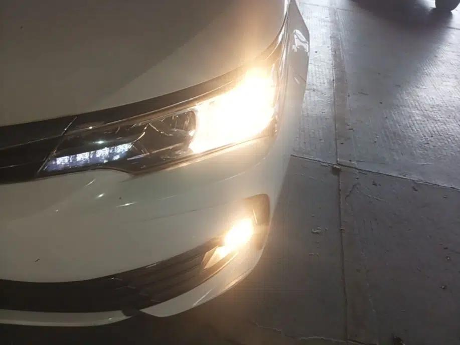 Toyota Corolla 2017 Revised Version 1.2T S-CVT GL — миниатюра 8