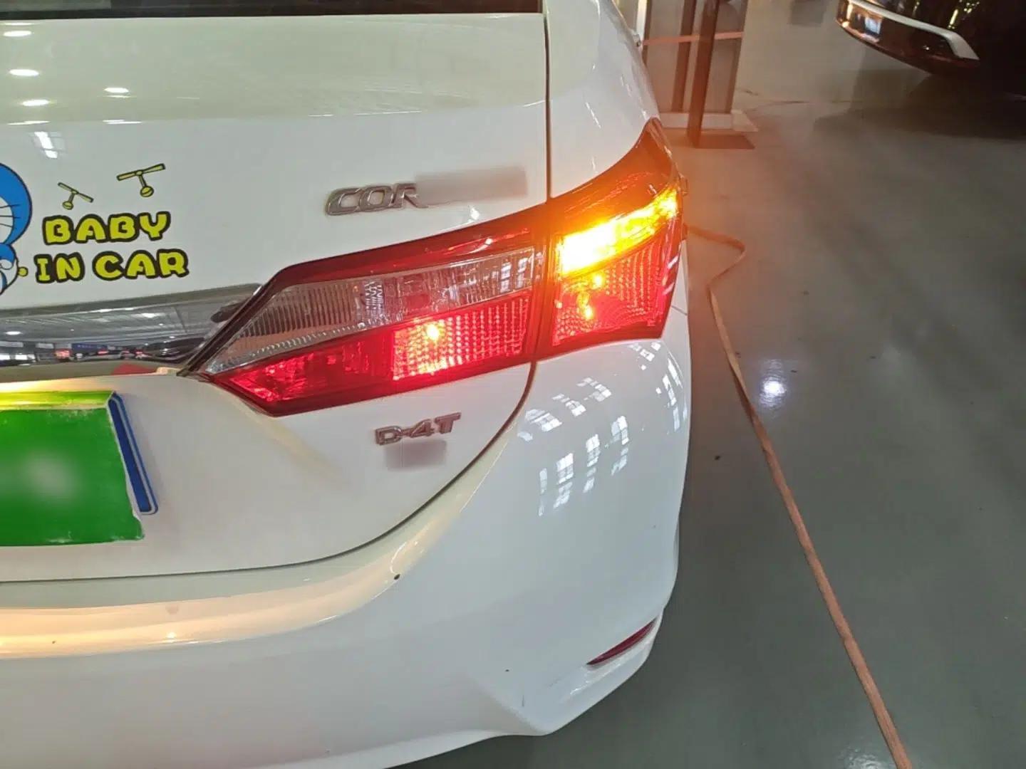 Toyota Corolla 2017 Revised Version 1.2T S-CVT GL-i — миниатюра 9