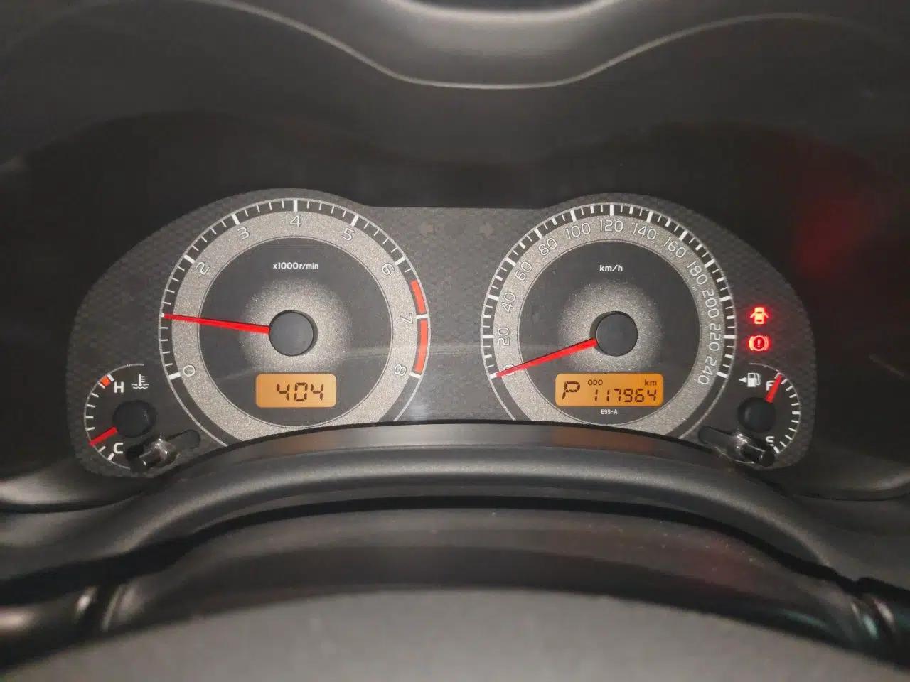 Toyota Corolla 2013 Special Edition 1.6L Automatic Cool GL Model — миниатюра 11