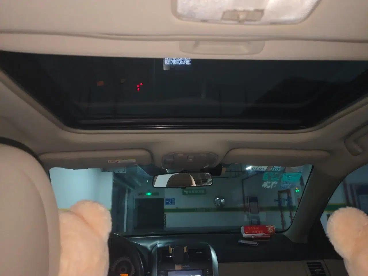 Toyota Corolla 2013 Special Edition 1.6L Automatic Cool GL Model — миниатюра 18