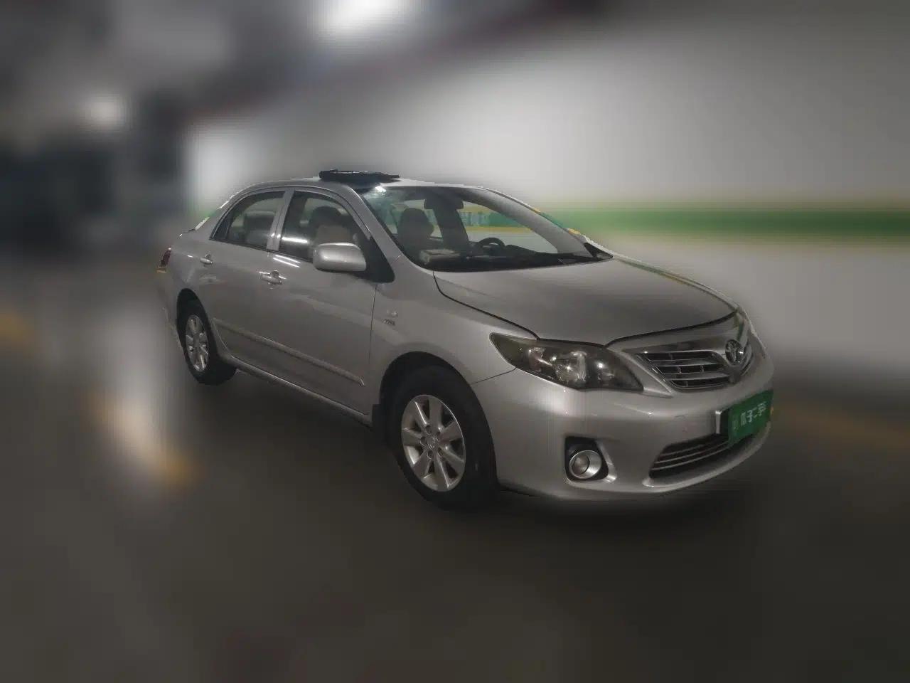 Toyota Corolla 2013 Special Edition 1.6L Automatic Cool GL Model — миниатюра 3