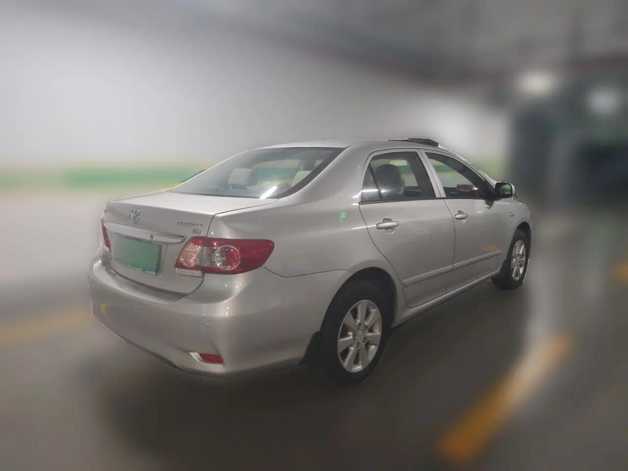 Toyota Corolla 2013 Special Edition 1.6L Automatic Cool GL Model — миниатюра 6