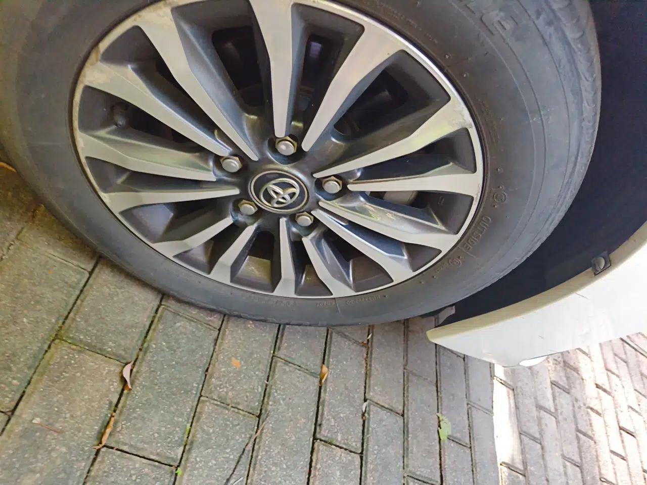 Toyota Corolla 2018 1.2T S-CVT GL Smart Enjoyment Version — миниатюра 8