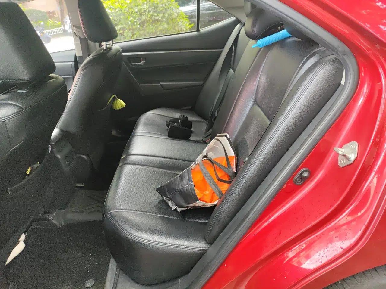 Toyota Corolla 2014 1.6L CVT GL — миниатюра 17