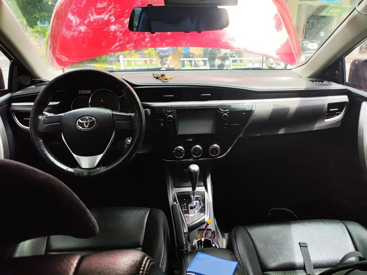 Toyota Corolla 2014 1.6L CVT GL — миниатюра 9