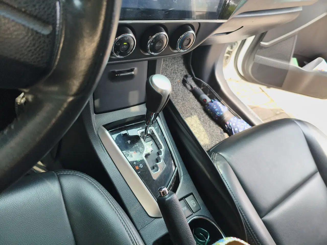 Toyota Corolla 2017 Revised Version 1.2T S-CVT GL — миниатюра 14