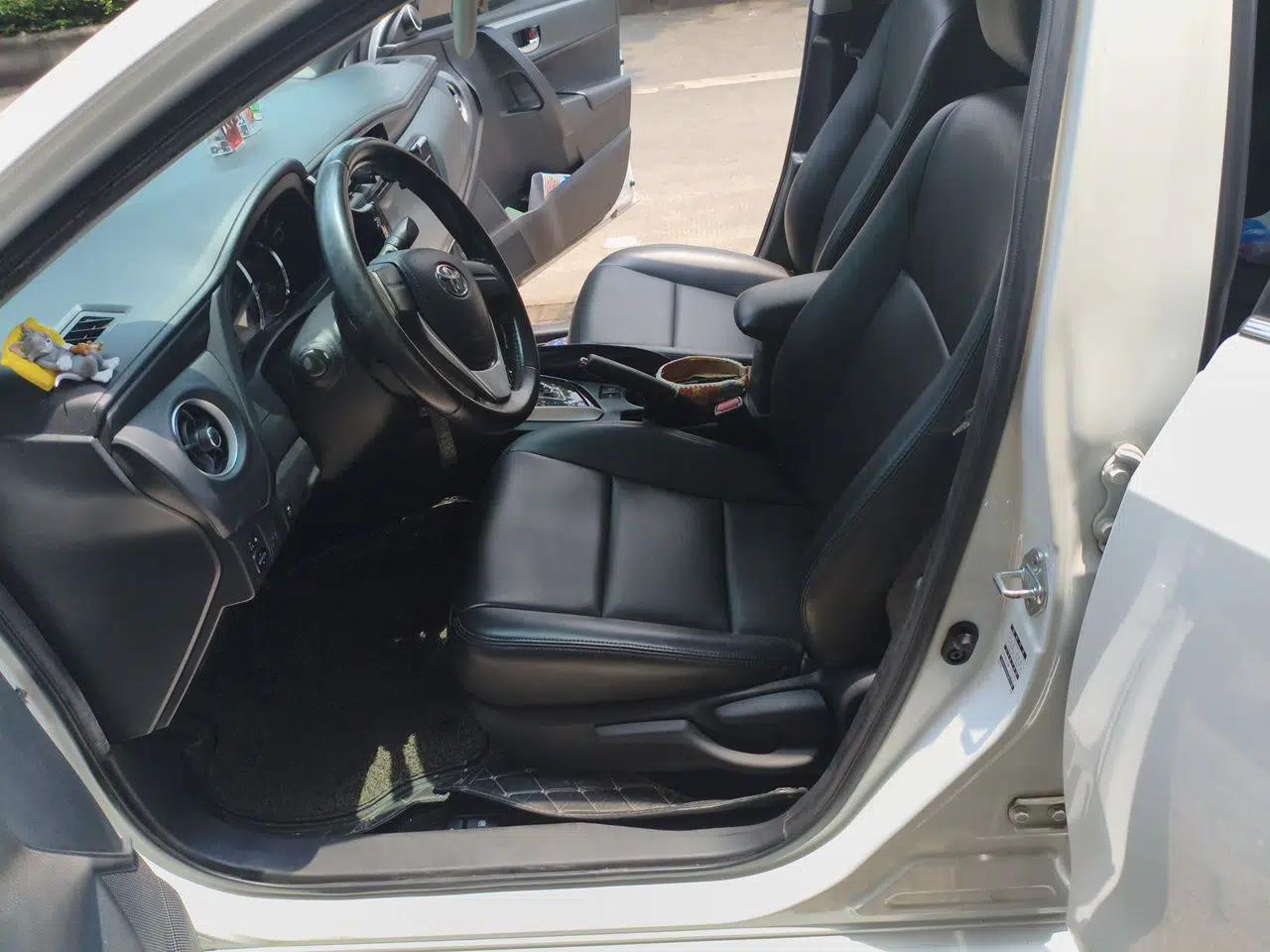Toyota Corolla 2017 Revised Version 1.2T S-CVT GL — миниатюра 15