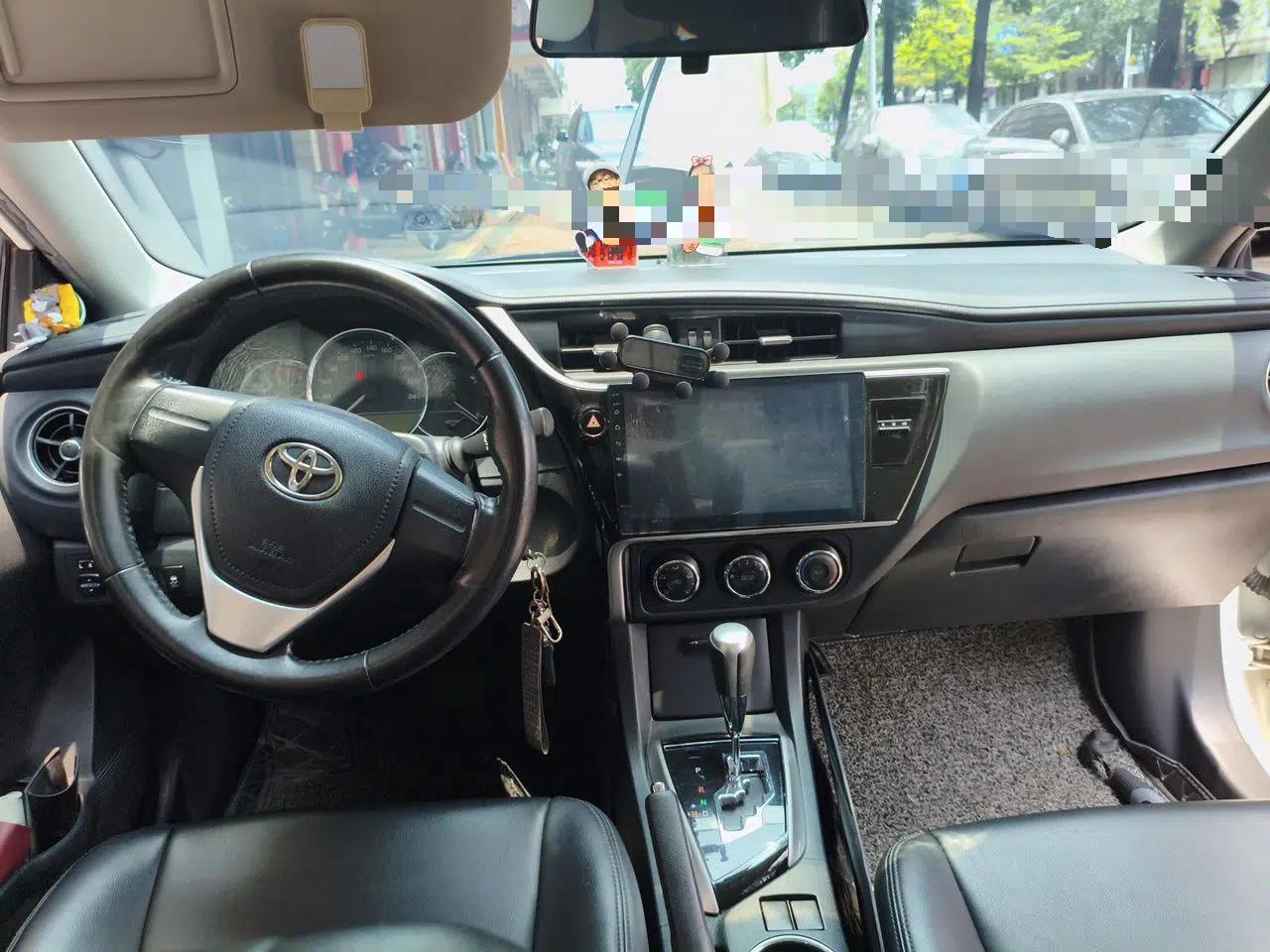 Toyota Corolla 2017 Revised Version 1.2T S-CVT GL — миниатюра 9