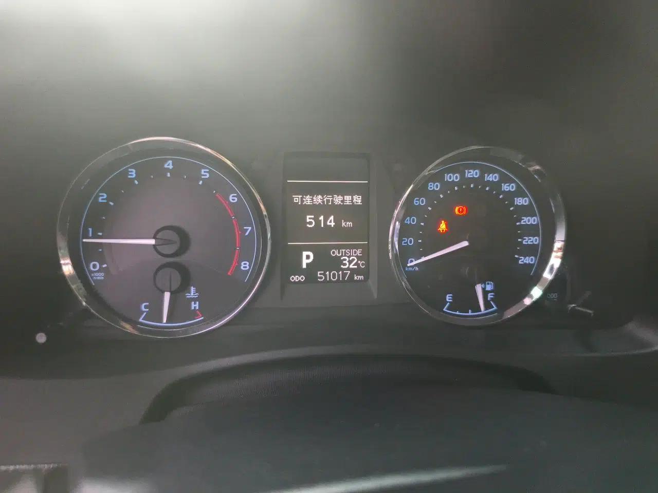 Toyota Corolla 2018 1.2T S-CVT GL-i Zhihui Edition — миниатюра 11
