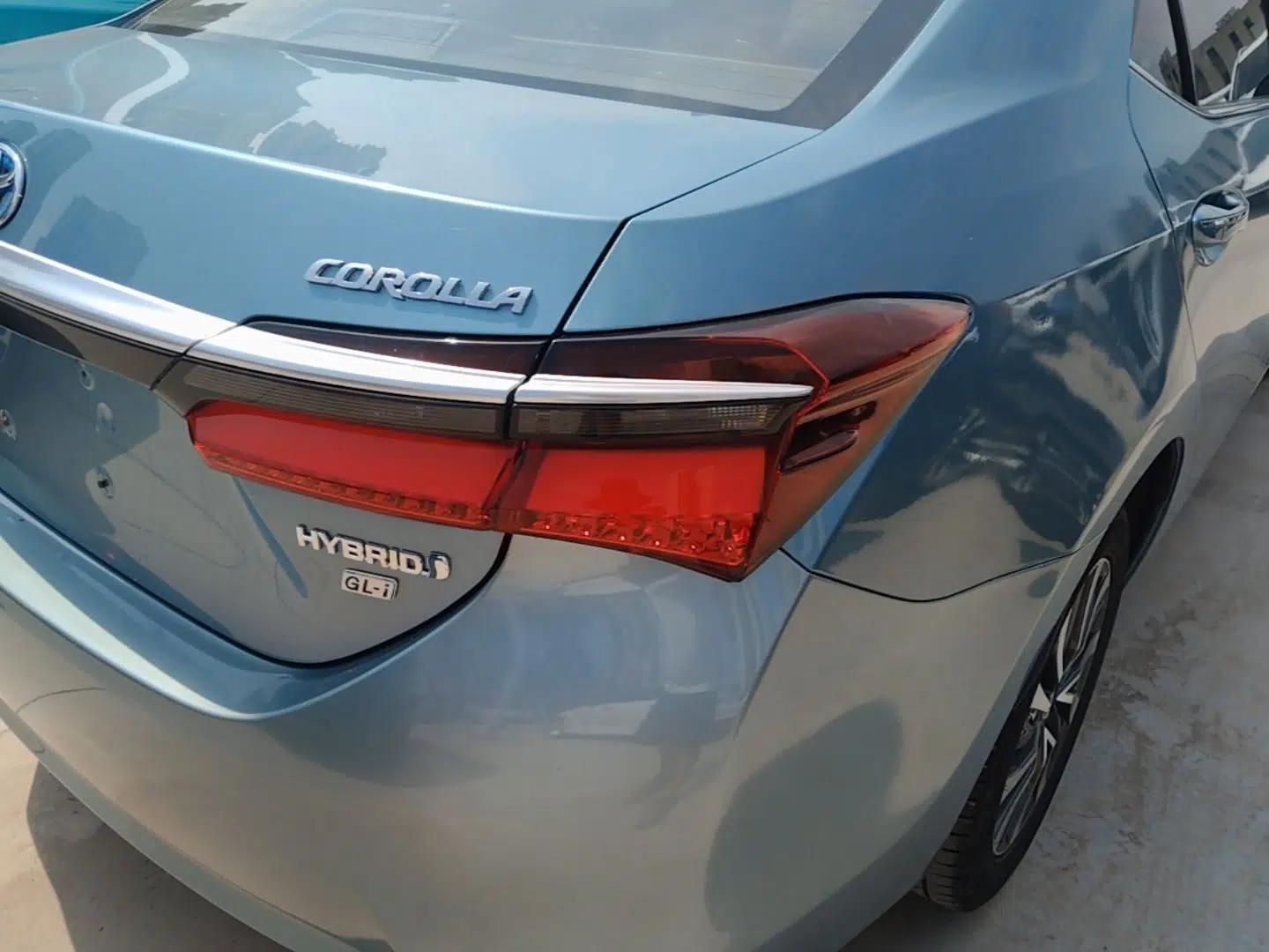 Toyota Corolla 2017 Revised Dual-Engine 1.8L E-CVT Leading Edition — миниатюра 14