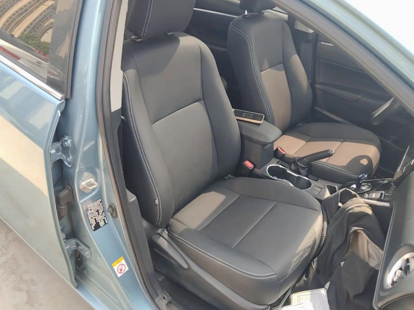 Toyota Corolla 2017 Revised Dual-Engine 1.8L E-CVT Leading Edition — миниатюра 24