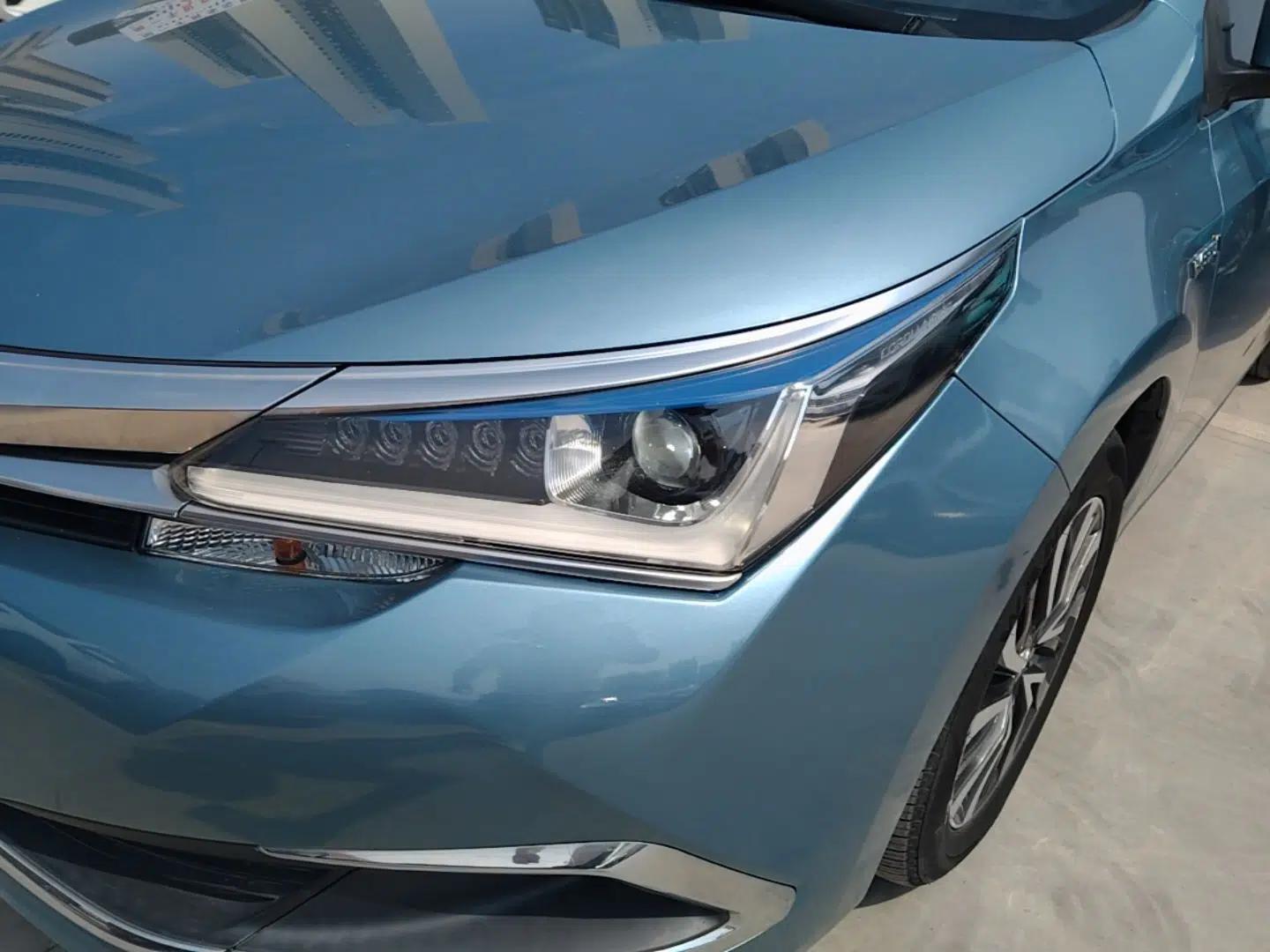 Toyota Corolla 2017 Revised Dual-Engine 1.8L E-CVT Leading Edition — миниатюра 8