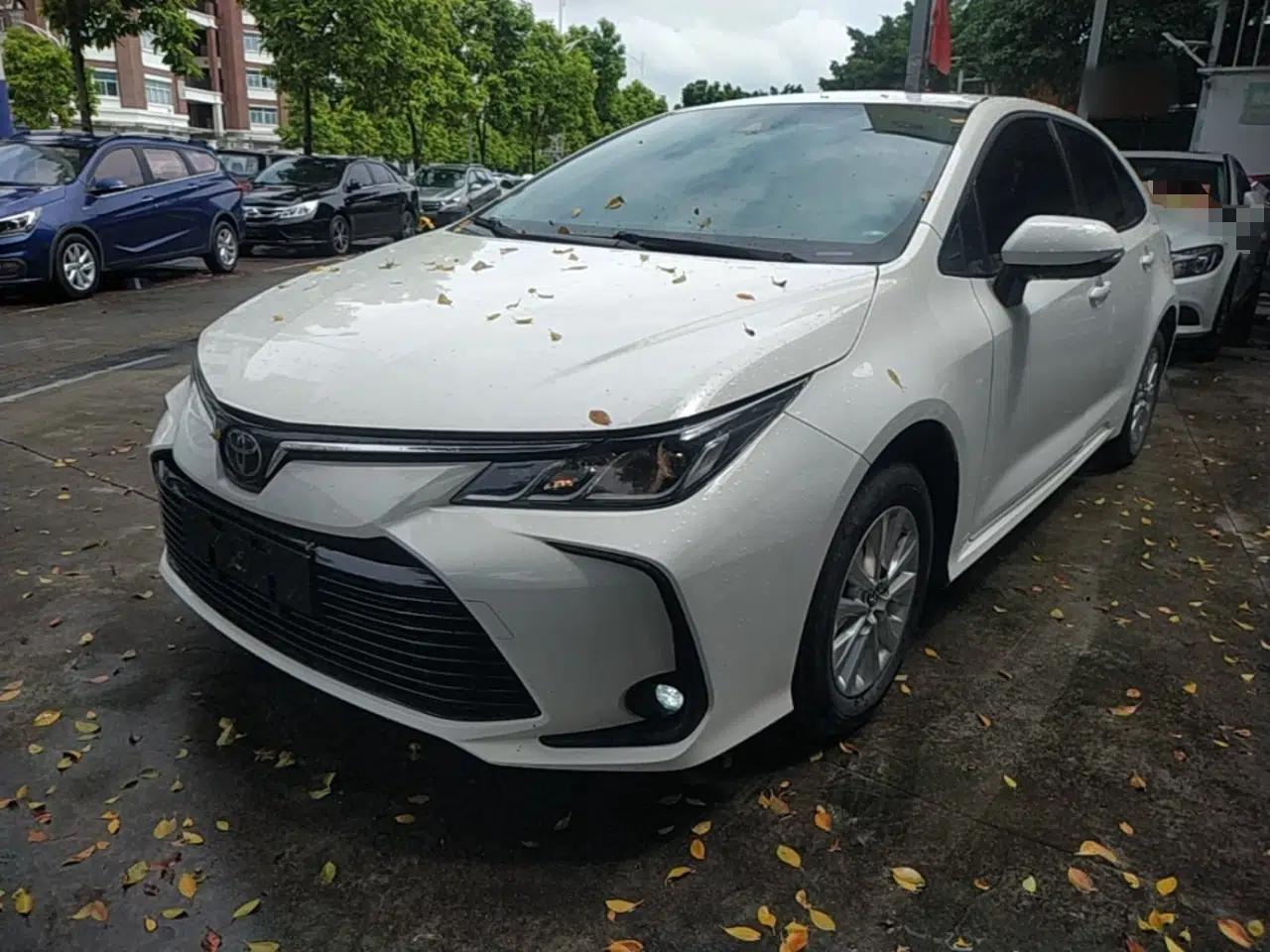 Toyota Corolla 2021 1.2T S-CVT Elite Edition — миниатюра 1