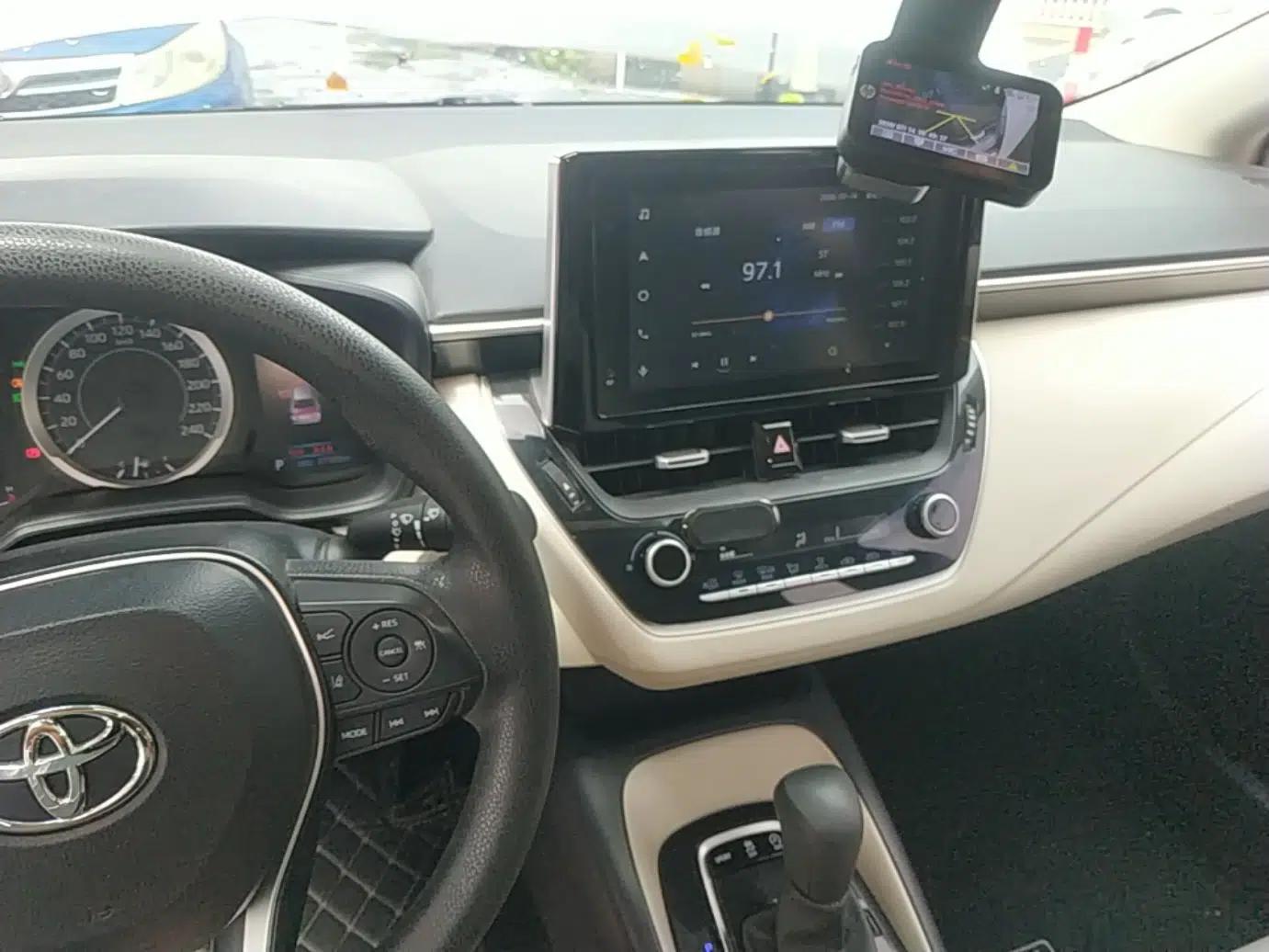 Toyota Corolla 2021 1.2T S-CVT Elite Edition — миниатюра 17