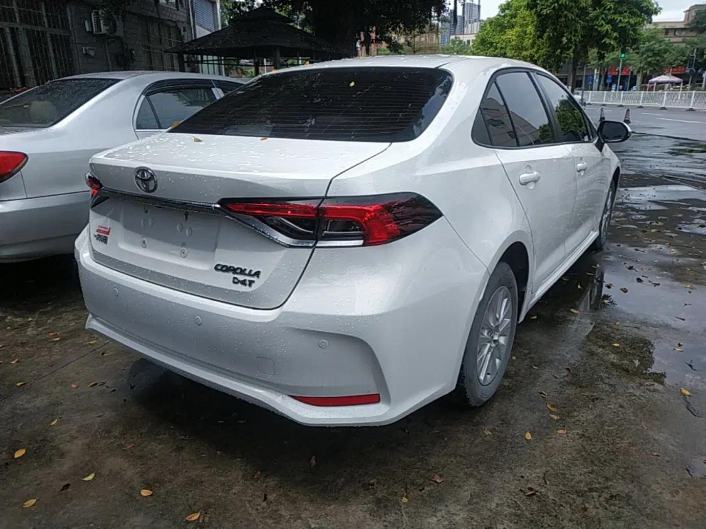 Toyota Corolla 2021 1.2T S-CVT Elite Edition — миниатюра 6