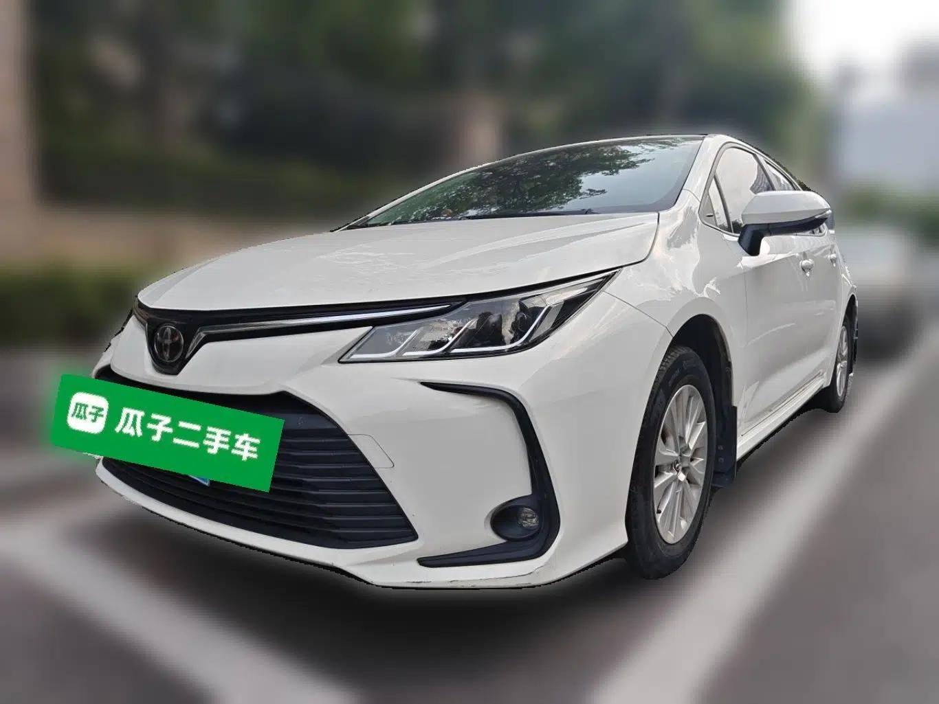 Toyota Corolla 2019 1.2T S-CVT GL Pioneer Edition — миниатюра 1