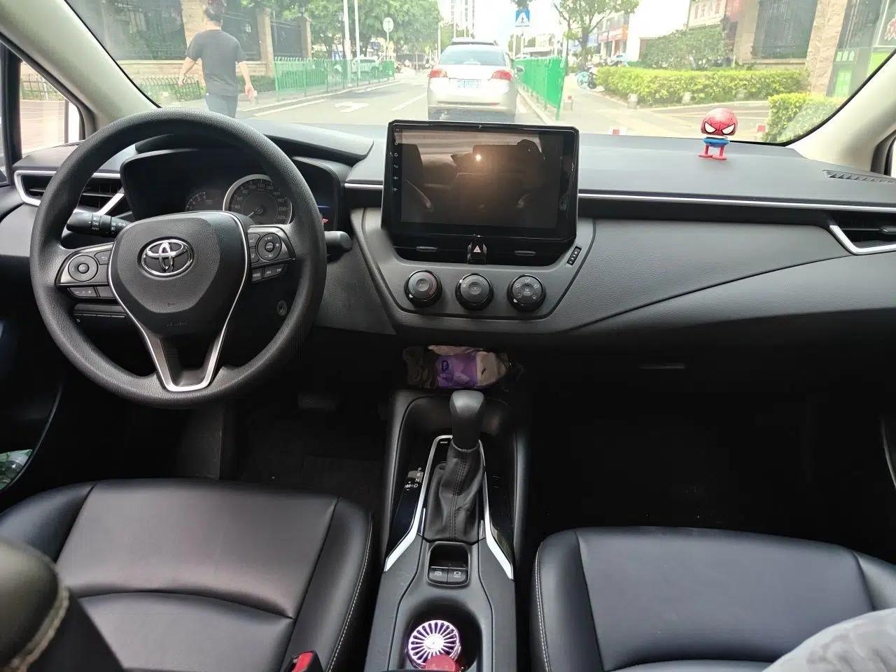 Toyota Corolla 2019 1.2T S-CVT GL Pioneer Edition — миниатюра 18