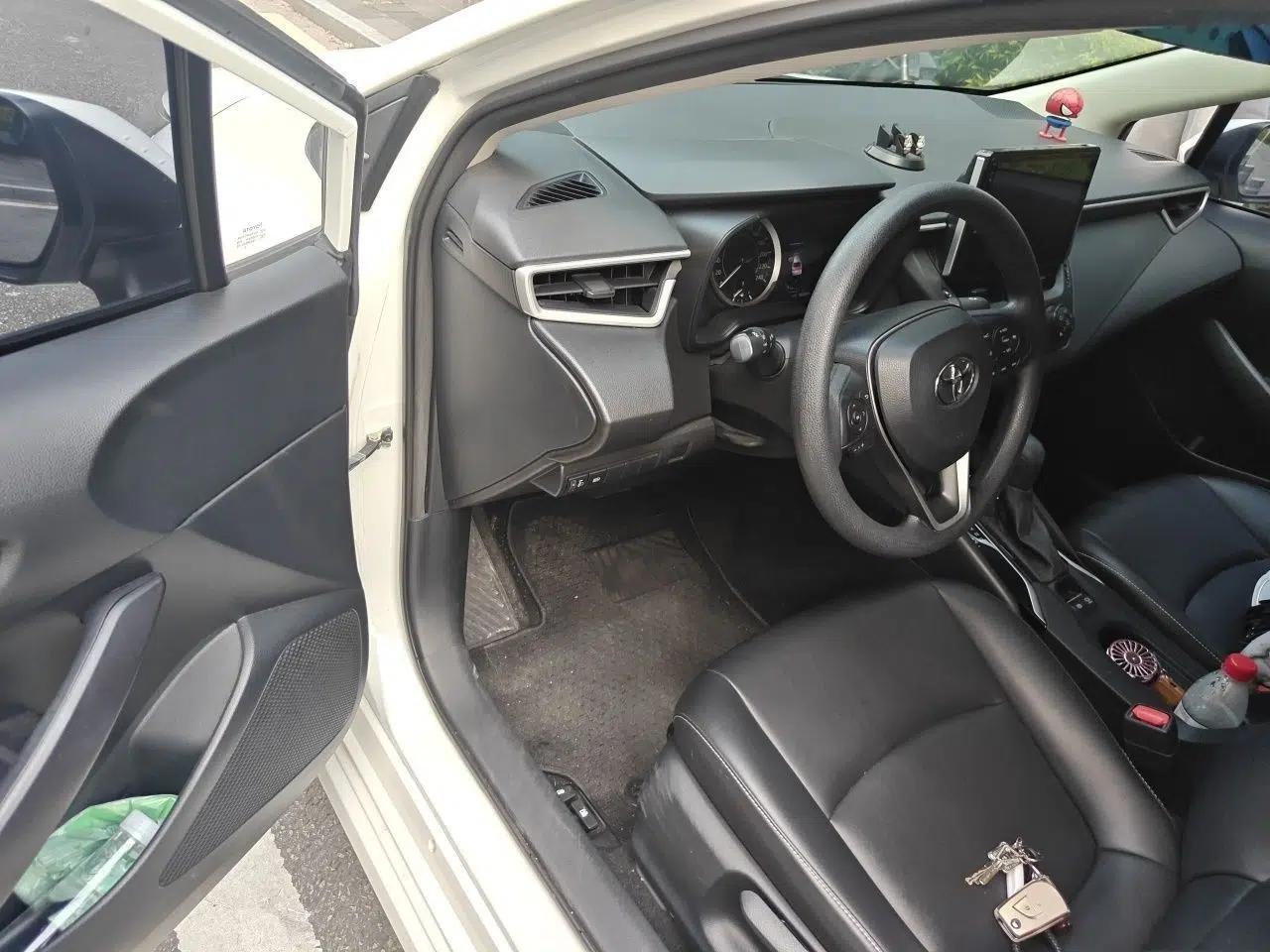 Toyota Corolla 2019 1.2T S-CVT GL Pioneer Edition — миниатюра 19