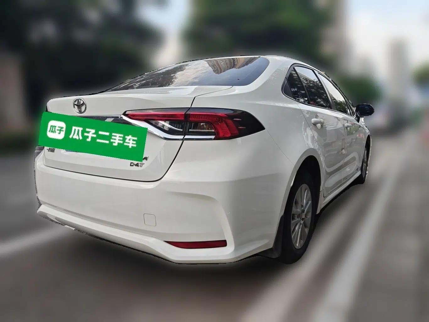 Toyota Corolla 2019 1.2T S-CVT GL Pioneer Edition — миниатюра 6