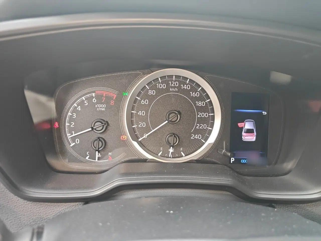 Toyota Corolla 2019 1.2T S-CVT GL Pioneer Edition — миниатюра 10