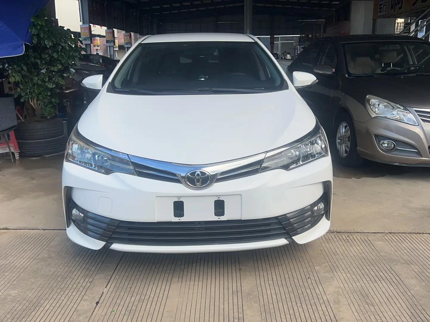 Toyota Corolla 2018 1.2T S-CVT GL Smart Enjoyment Version — миниатюра 6