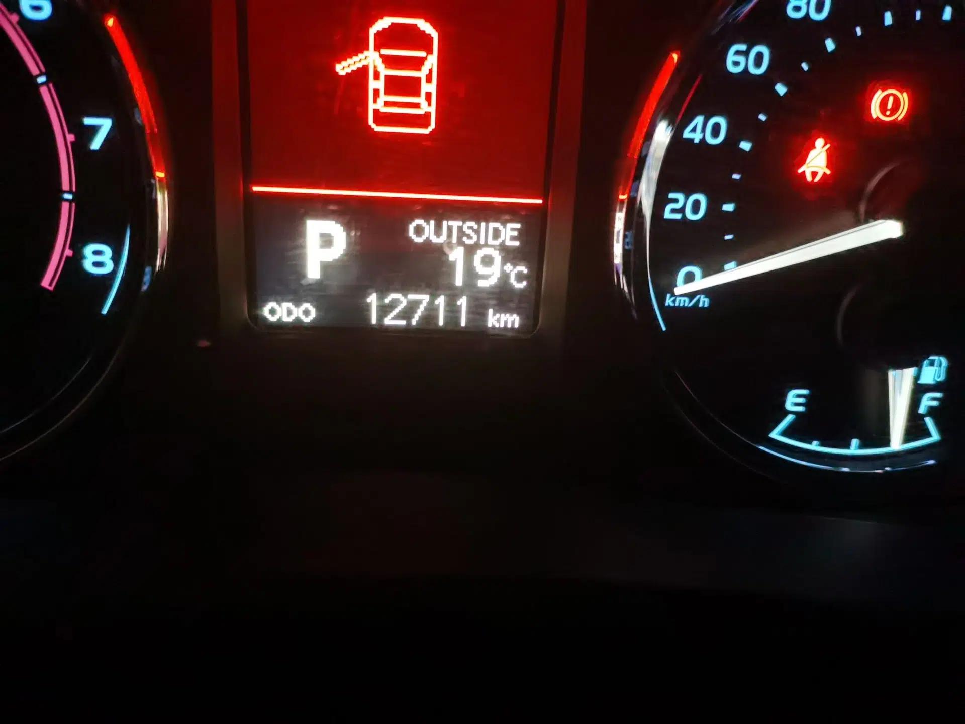 Toyota Corolla 2017 Revised Version 1.2T S-CVT GL-i — миниатюра 11