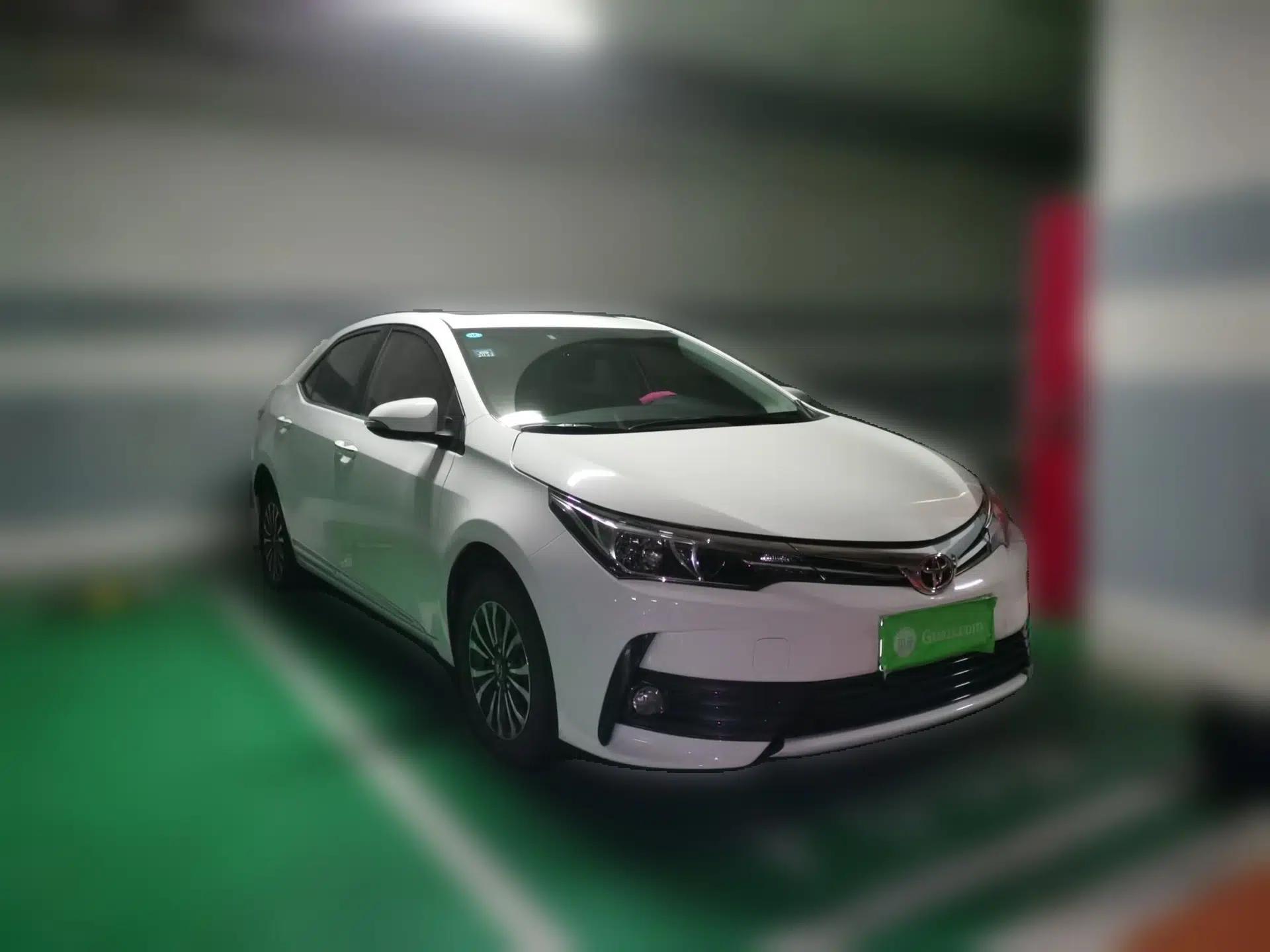 Toyota Corolla 2017 Revised Version 1.2T S-CVT GL-i — миниатюра 3