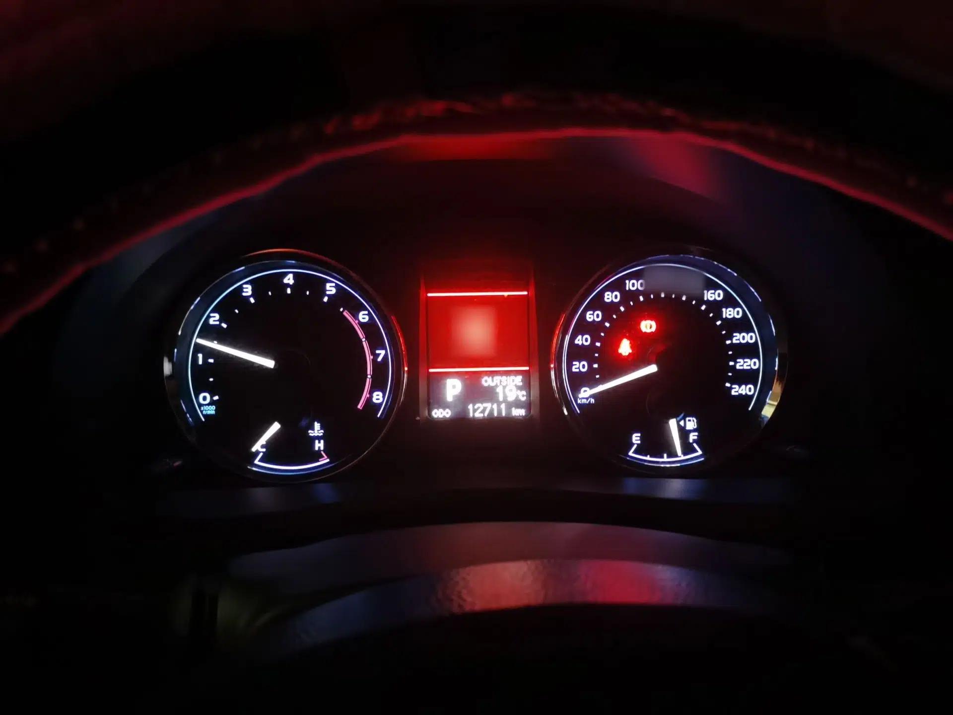 Toyota Corolla 2017 Revised Version 1.2T S-CVT GL-i — миниатюра 10