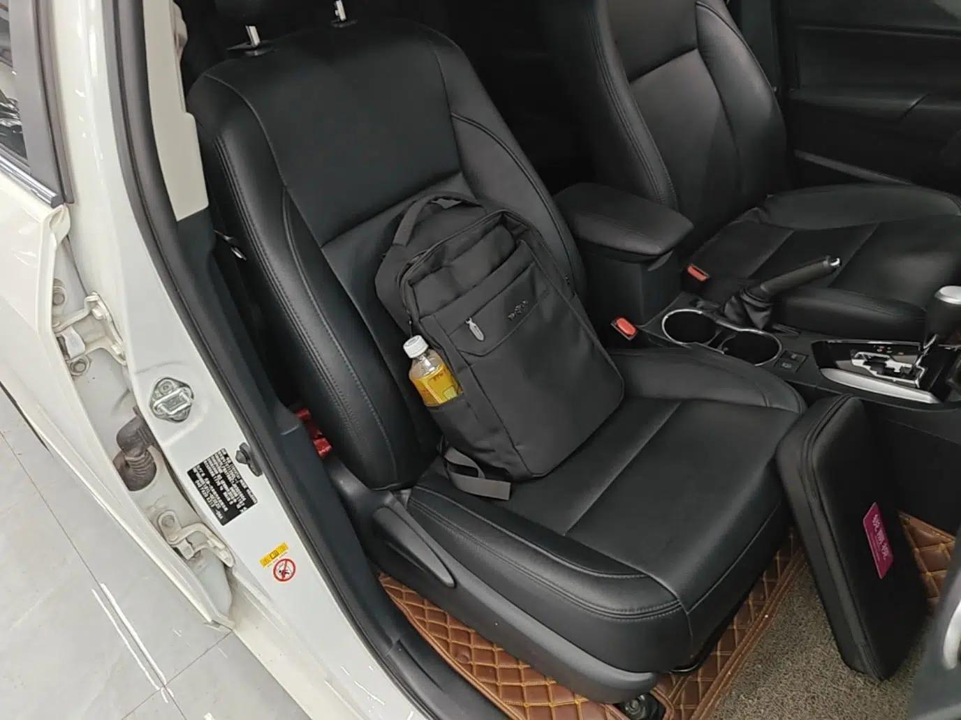 Toyota Corolla 2017 Revised Version 1.2T S-CVT GL-i — миниатюра 19