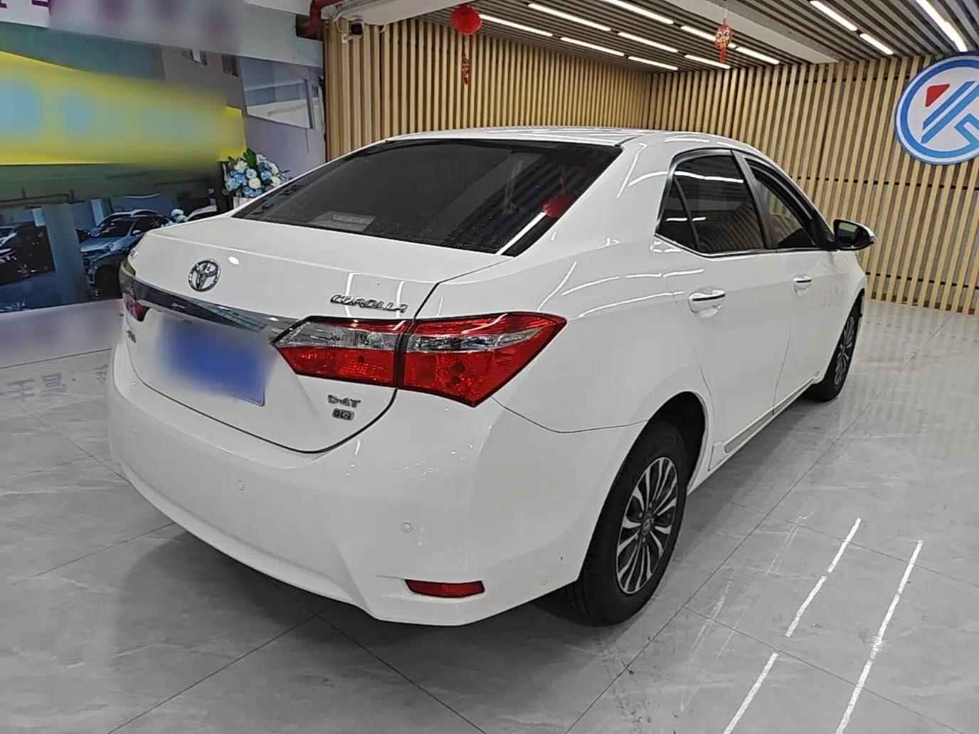 Toyota Corolla 2017 Revised Version 1.2T S-CVT GL-i — миниатюра 6